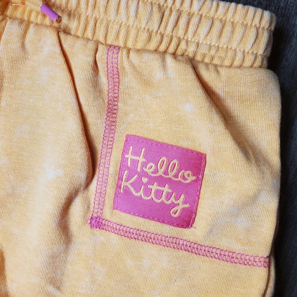 NWT Hello Kitty Peachy Orange and Pink Embroidered Shirt & Short Set Size 4T